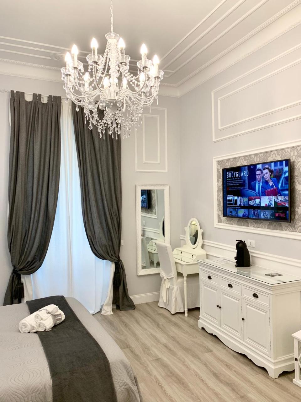 Charme & Chic Bed & Breakfast Rome Bagian luar foto